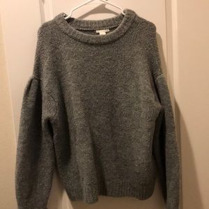 H&M Light Gray Puff Sleeve Sweater Size M